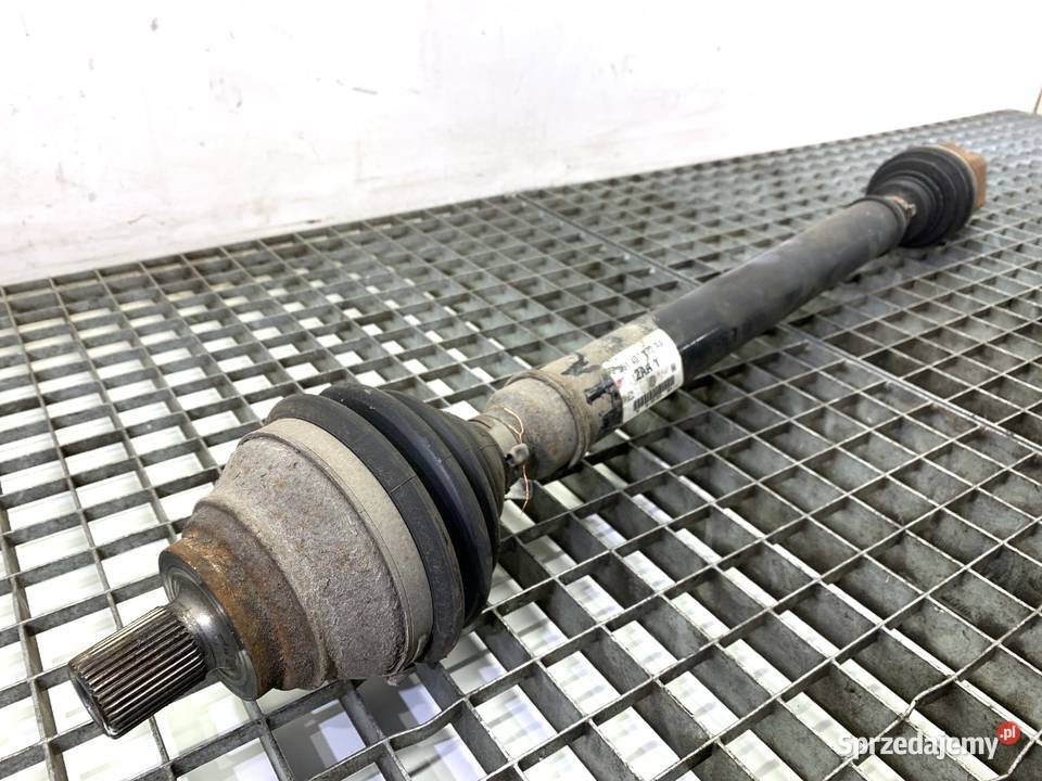 PÓŁOŚ PRAWY PRZÓD VW PASSAT B7 18 170 PRZEGUB Półosie