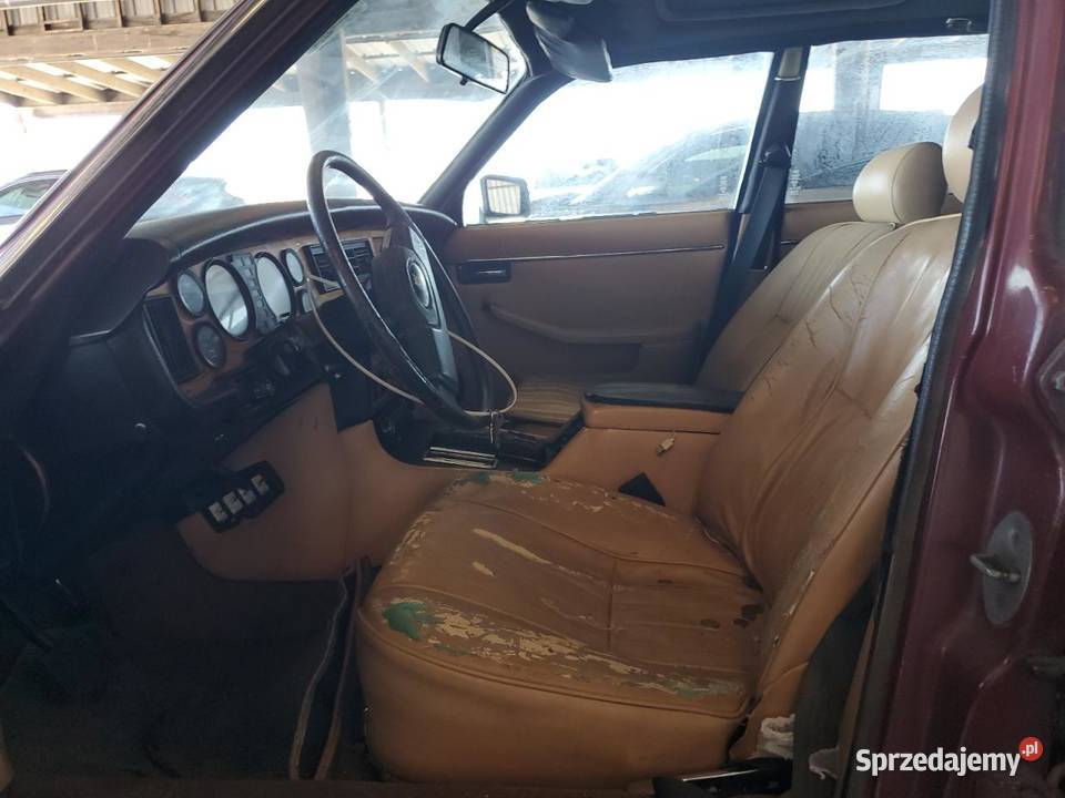 Jaguar XJ6 1985 42 Klasyk z USA Styl komfort i Kobierzyce
