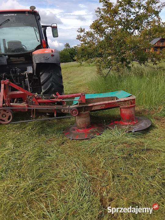 Koszenie łąk prasowanie Pozostałe Czchów