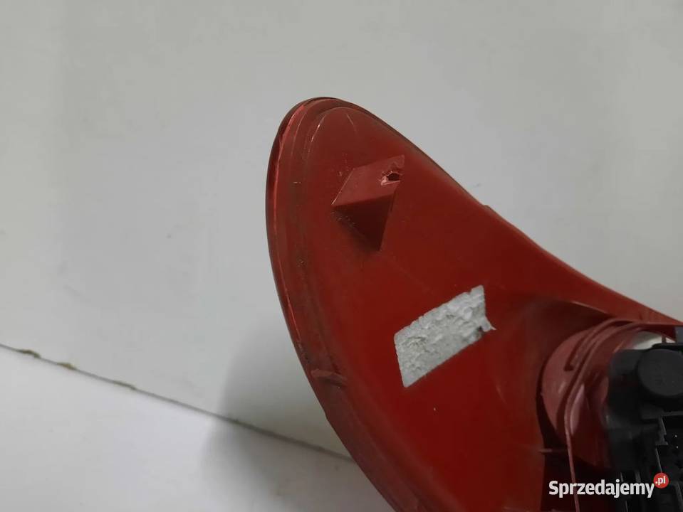 318G Peugeot 206 LIFT HB LAMPA PRAWA TYLNA Włoszczowa