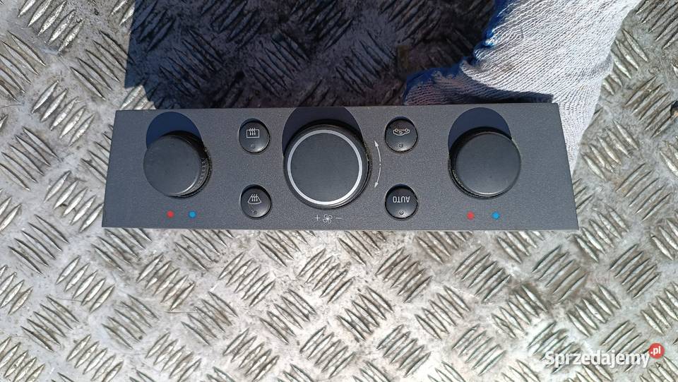 PANEL NAWIEWU KLIMATYZACJI OPEL VECTRA C LIFT małopolskie