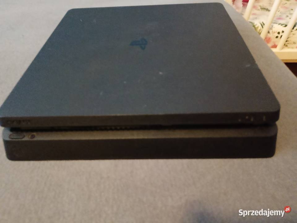 OKAZJA 4 Slim 500 GB 2 Pady Oryginalne 51 GIER Jasło sprzedam