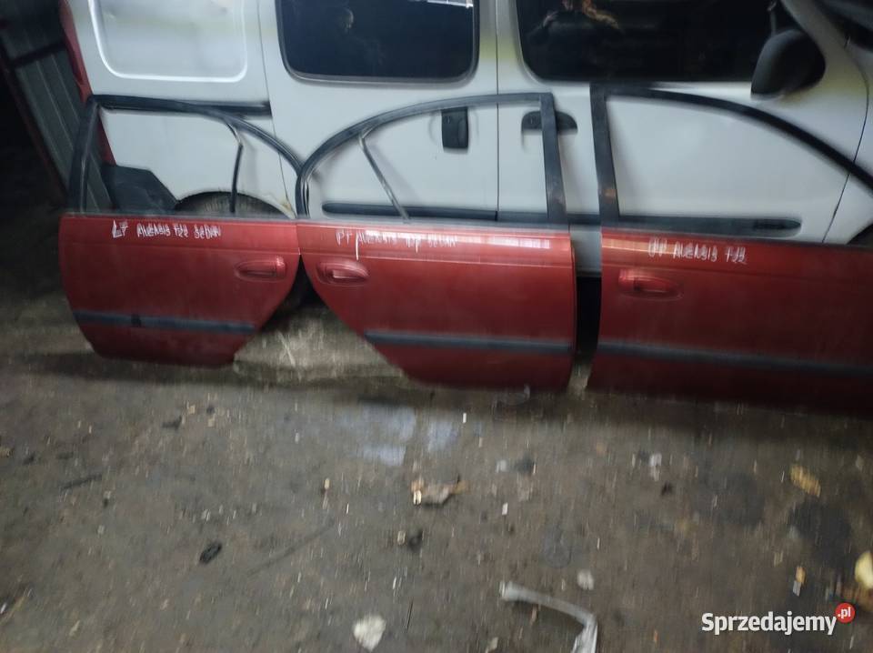 TOYOTA AVENSIS T22 sedan drzwi prawe lewe Kielce