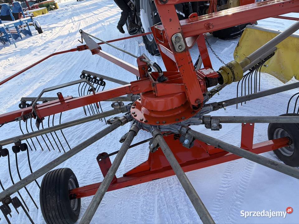 Zgrabiarka 2 karuzelowa Fella TS 800 8m