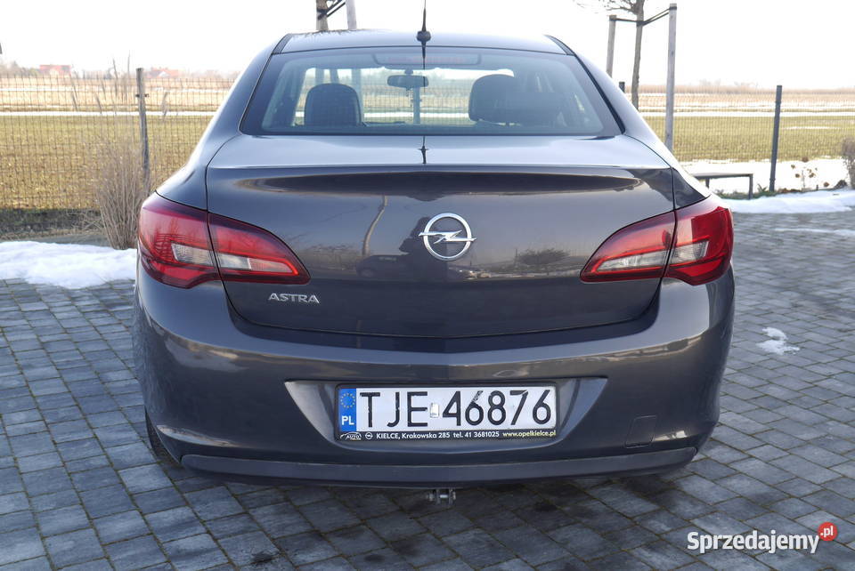 Opel astra 2016 16 16V Bezwypadkowy II nieuszkodzony Słomniki sprzedam