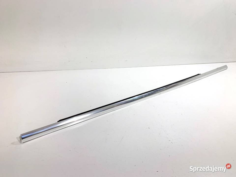 LISTWA ZGARNIAJĄCA TYŁ LEWY JAGUAR FPACE