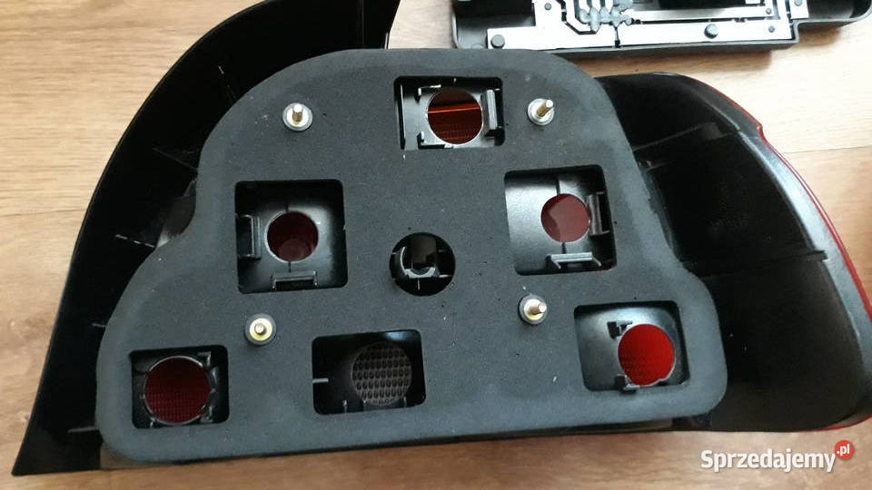 BMW e39 tylne lampy HELLA osobowe Bukownica sprzedam