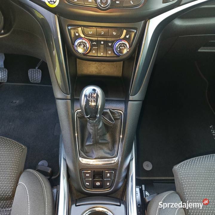 Opel Zafira c Lift 2018 Rok produkcji 2018 Iwonicz
