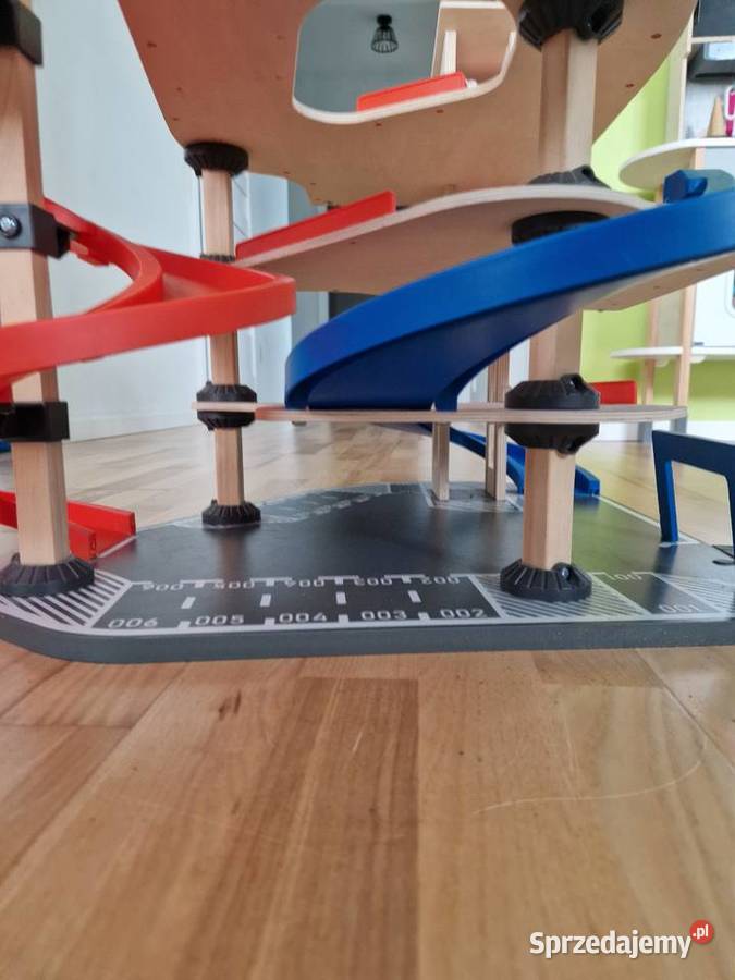 Parking drewniany duży 4 piętra z windą Bydgoszcz