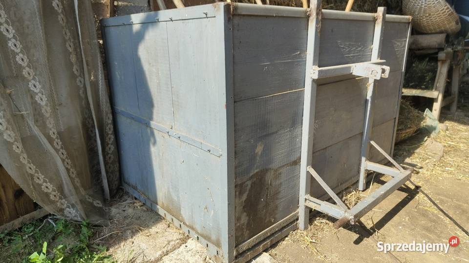 Skrzynia transportowa do ciągnika Brzeziny