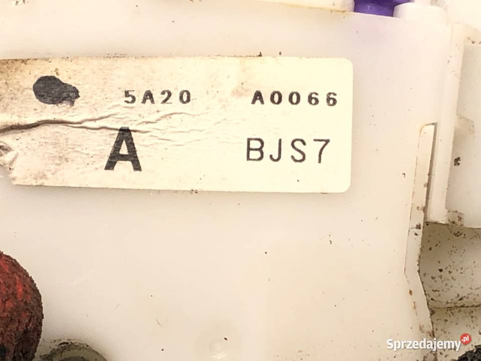 ZAMEK DRZWI PRAWY TYŁ MAZDA 3 BM Hatchback osobowe