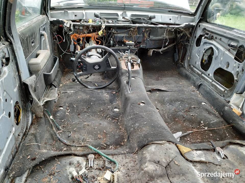 Sprzedam Hurtowo OPEL SENTATOR A w całosci na Pozostałe Łódź