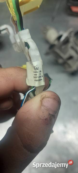 WIĄZKA AIRBAG VW PASSAT B8 5G0971584S Dobiegniew
