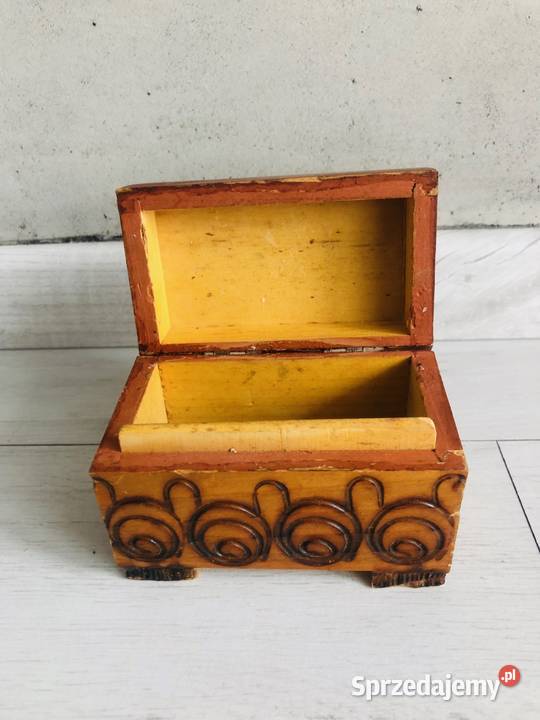 PRL Szkatułka na biżuterie pudełko organizer łódzkie