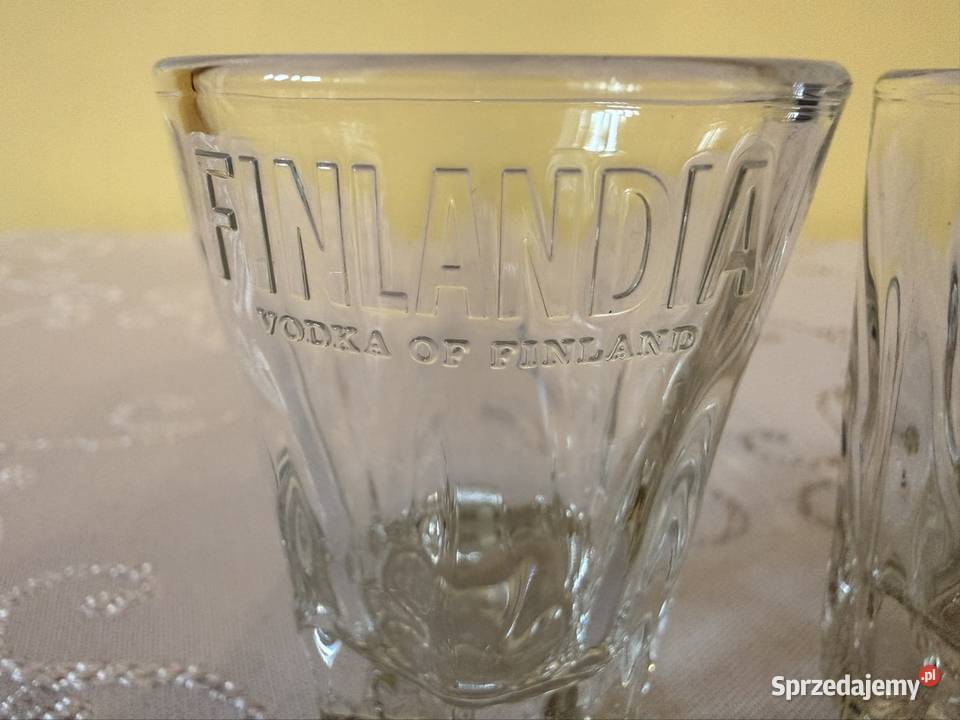 Kieliszki Finlandia Vodka tłoczone Grube Szkło z Czerwionka-Leszczyny sprzedam