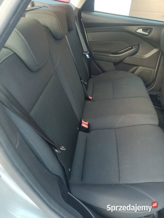 Ford Focus Kombi 10 Ecoboost benzyna pierwszy radio