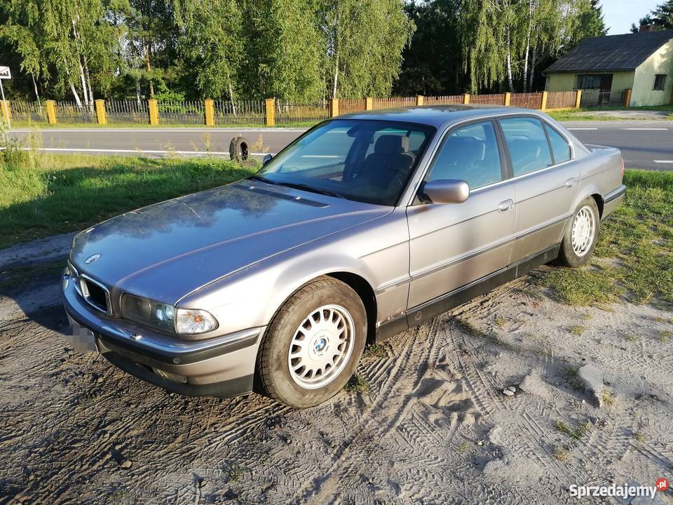 Bmw 728 e38