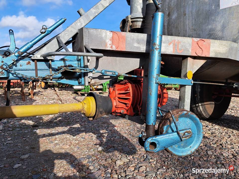 Beczkowóz BRIRI 6000 beczka asenizacyjna Kłodawa