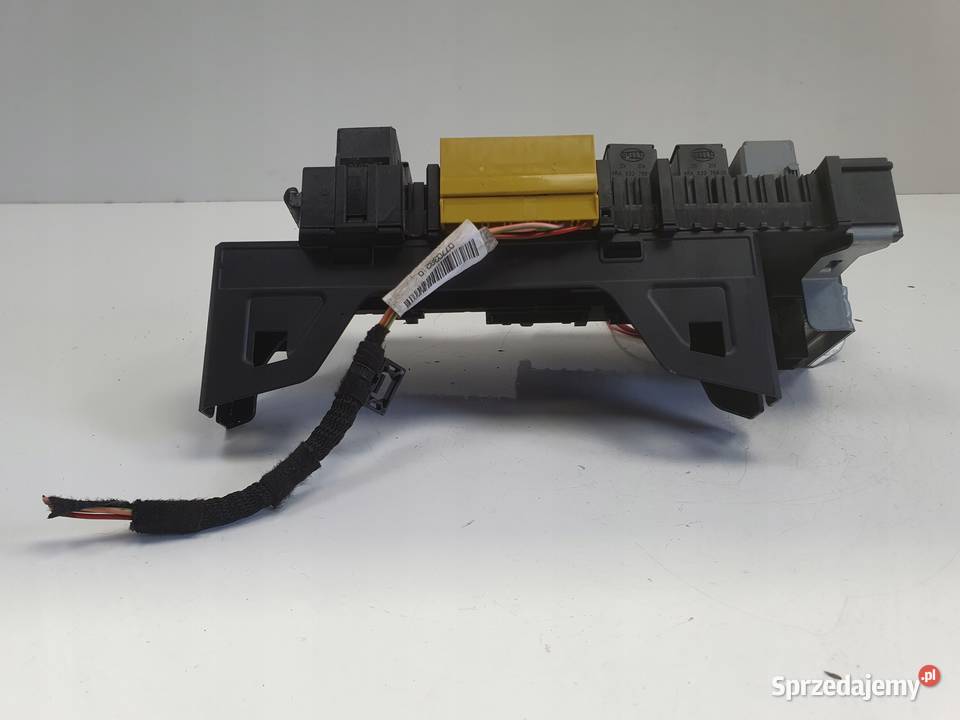 Mercedes W212 SKRZYNKA BEZPECZNIKÓW Moduł osobowe Rudka