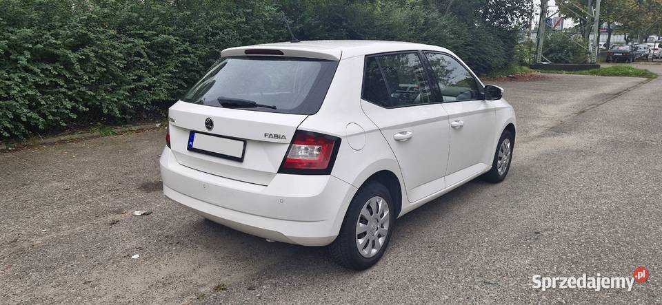 Skoda Fabia III 10 z gazem 2015r Salon welurowa tapicerka Gdańsk