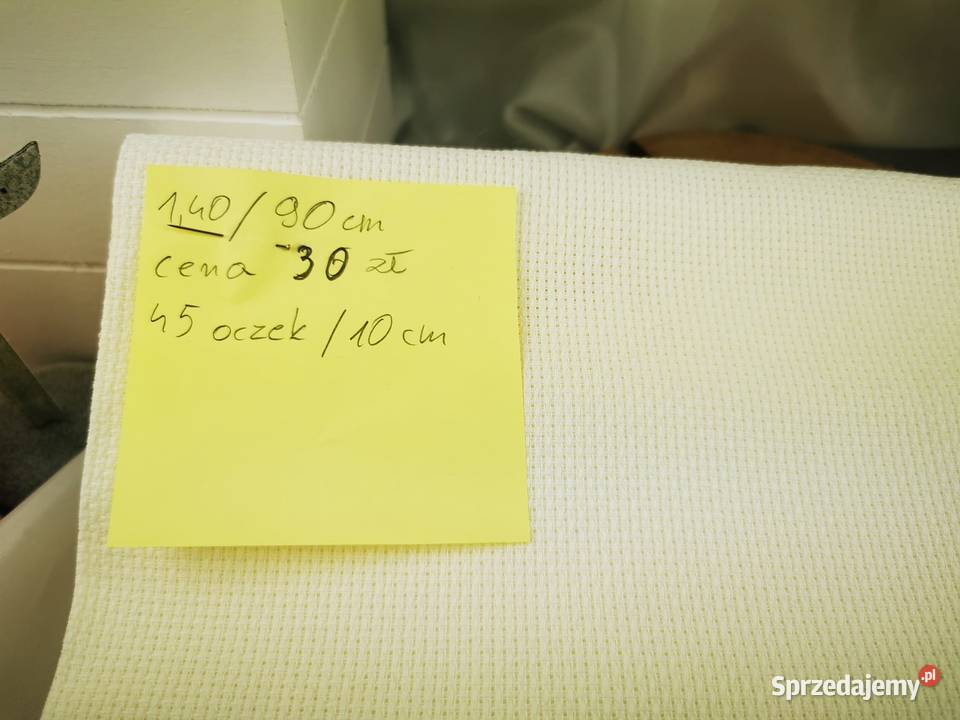 Kanwa do haftu w kuponachróżna wielkość rodzaj