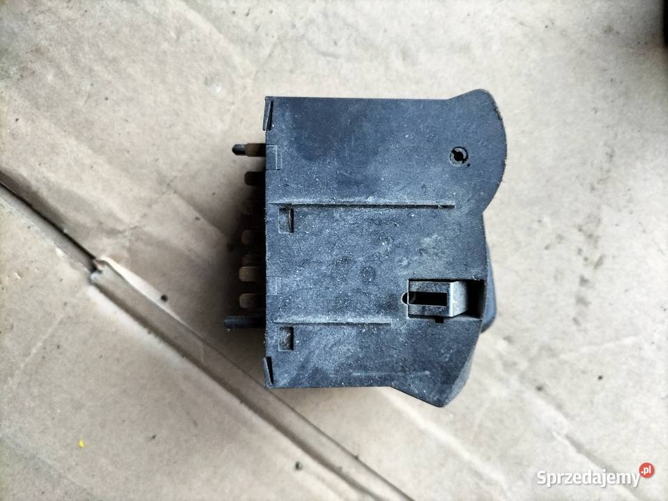 OPEL OMEGA B WŁĄCZNIK WYŁĄCZNIK ŚWIATEŁ 90460591 panele sterowania, przełączniki Części samochodowe Kamień-Kolonia sprzedam