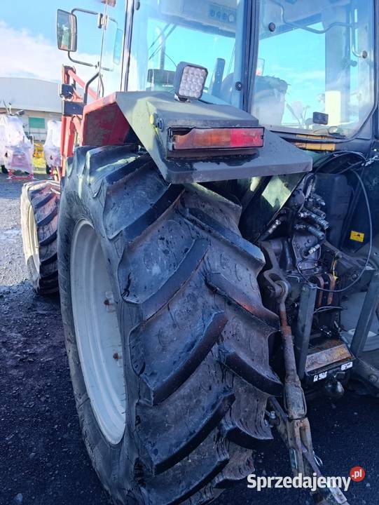 Massey Ferguson 6150 z turem Siedlce