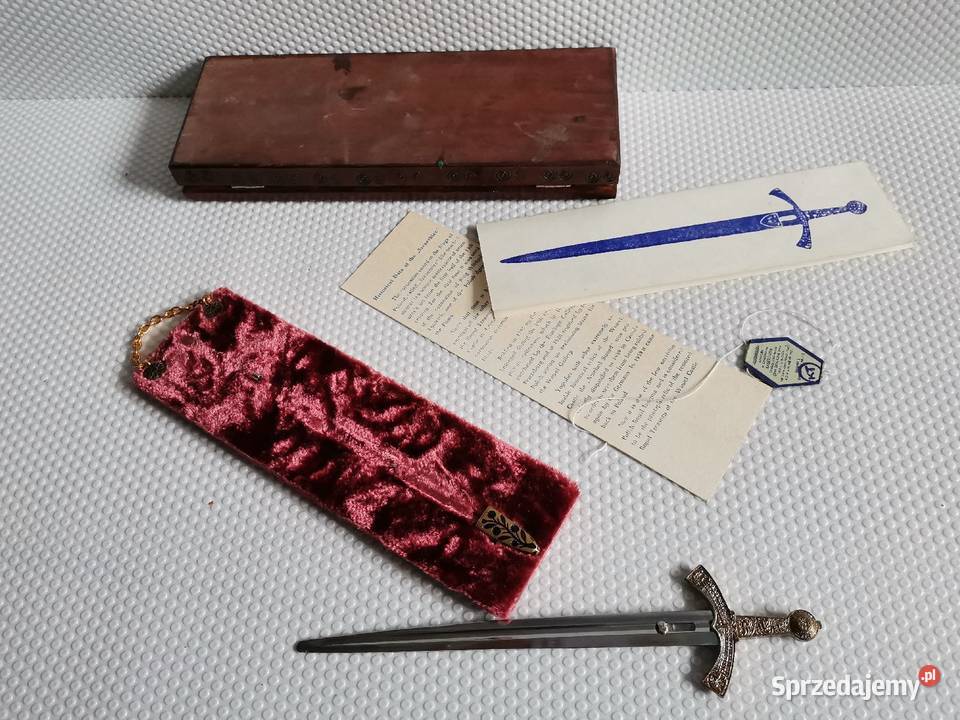 Stary miecz Szczerbiec pamiątka 1000 lat Polski
