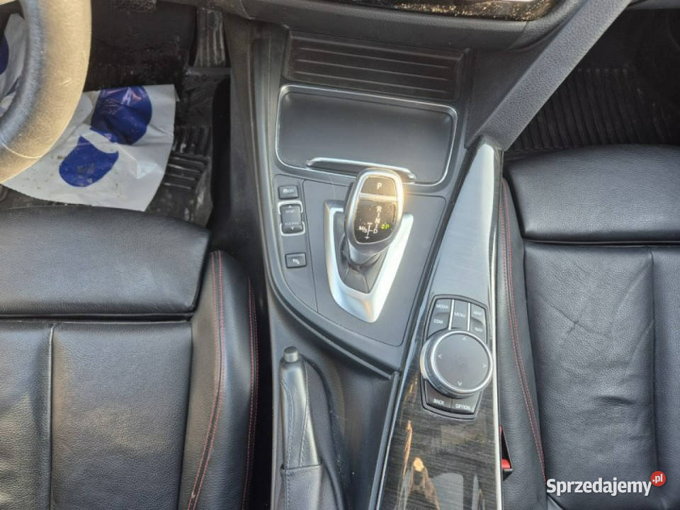 BMW 330 F30 2012 Komorniki