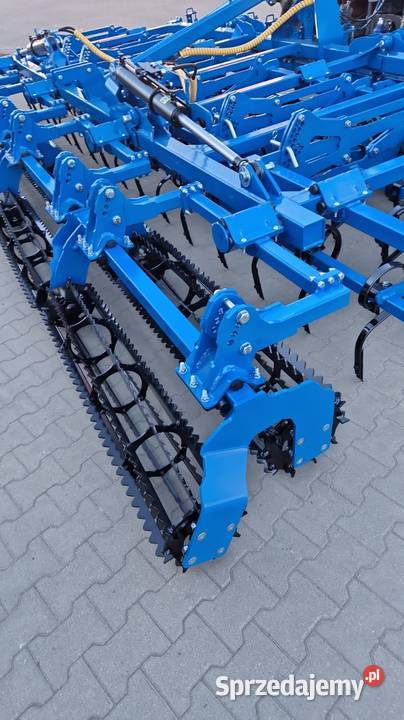Agregat uprawowy przedsiewny kompaktor Agripol nieuszkodzony Strzelin