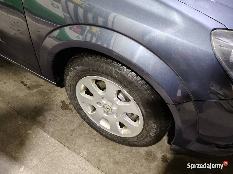 Opel astra h 16 gtc Piła