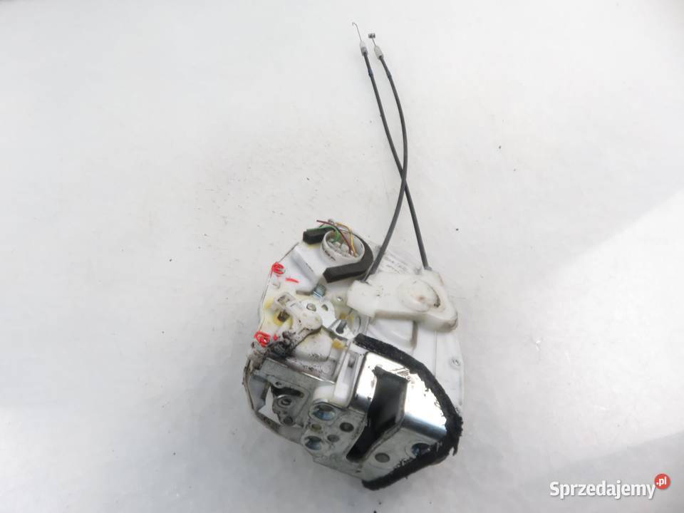 ZAMEK PRAWY TYLNY SUZUKI SX4 3 PIN