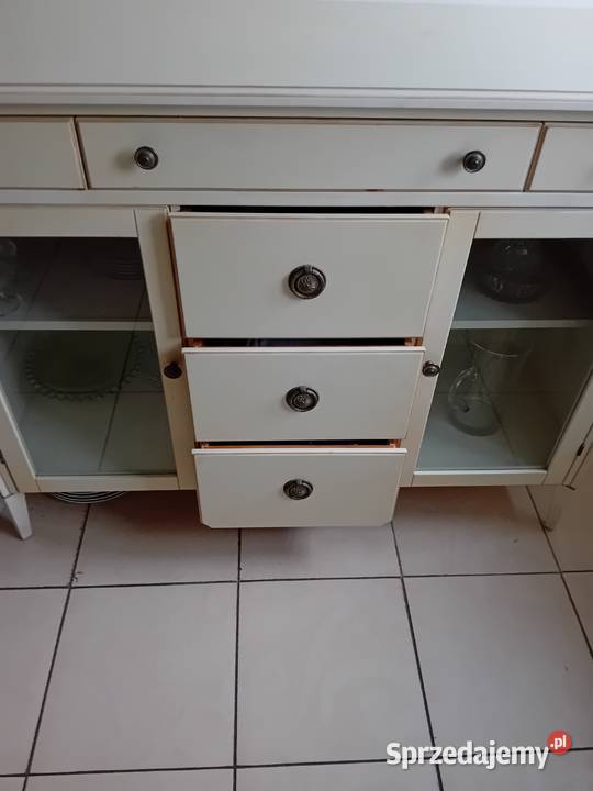 Bufet drewniana szafka z szufladami i półkami w Warszawa