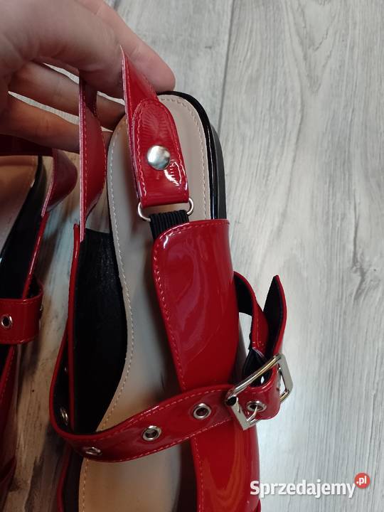 4243 Czerwone baleriny wieczorowe z odkrytą 27cm małopolskie