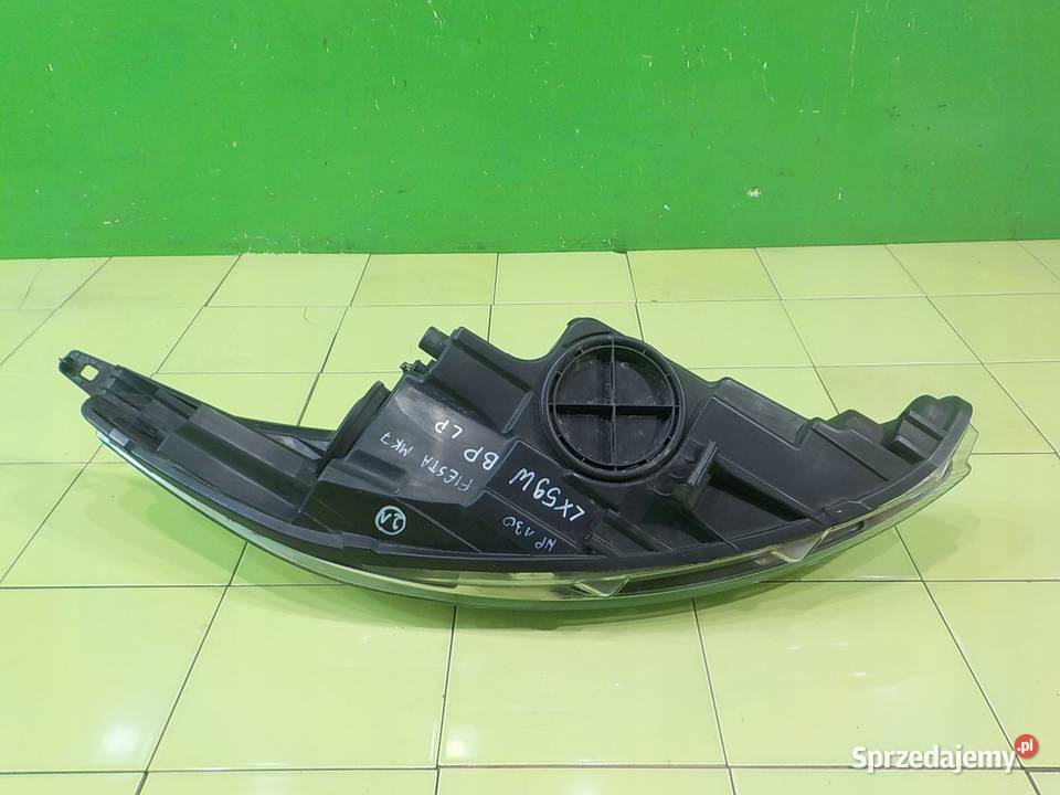 FORD FIESTA MK7 125 B 09r lampa lewa przod Suków