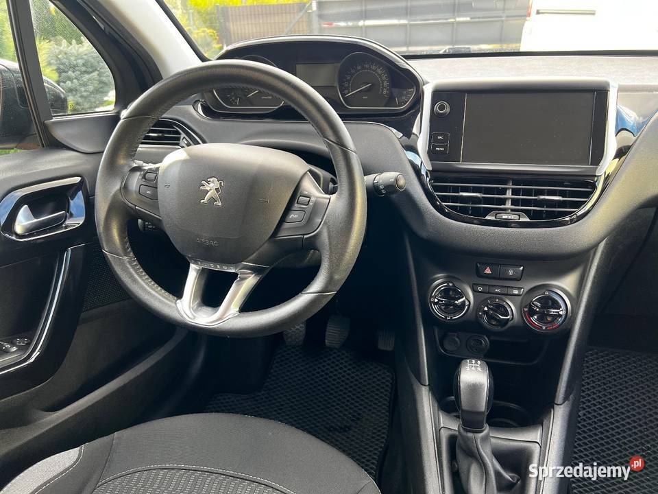 Peugeot 208 lift gniazdo USB Miłkowice