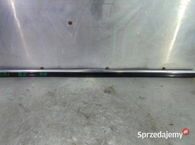 LISTWA DRZWI PRAWY PRZÓD LC9Z CHROM PASSAT B5