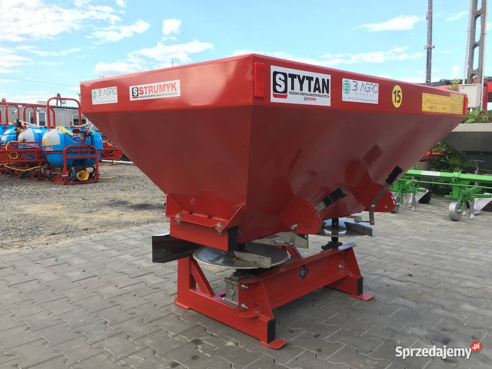 Rozsiewacz nawozu 600L TYTAN STRUMYK Dexwal Nisko