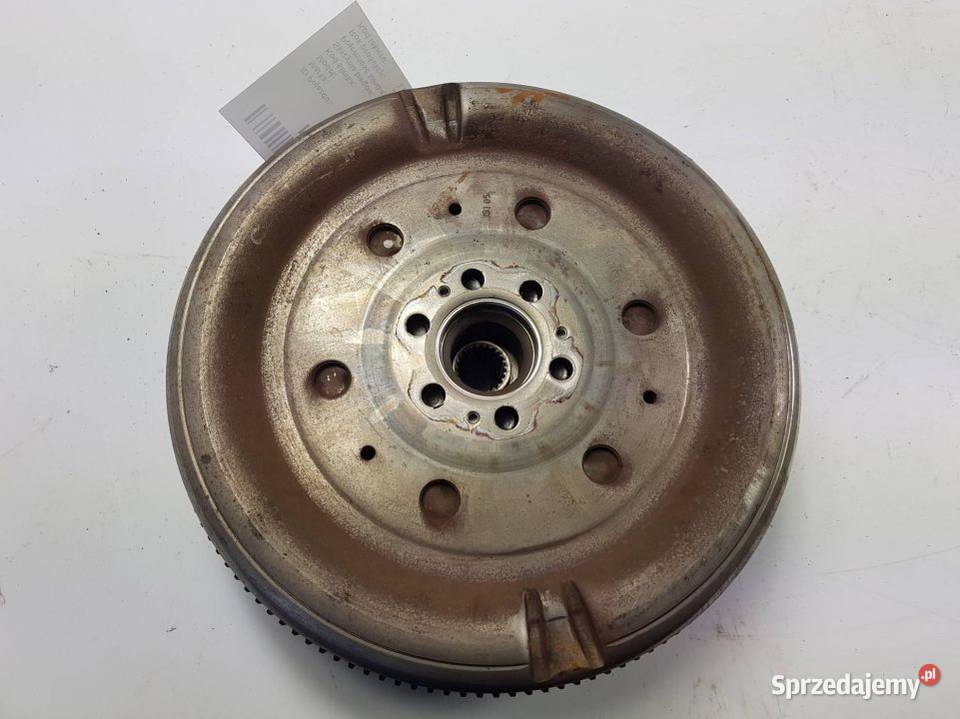 SPRZĘGŁO 04L141025 VOLKSWAGEN PASSAT B8 2015R Motoryzacja Lipno