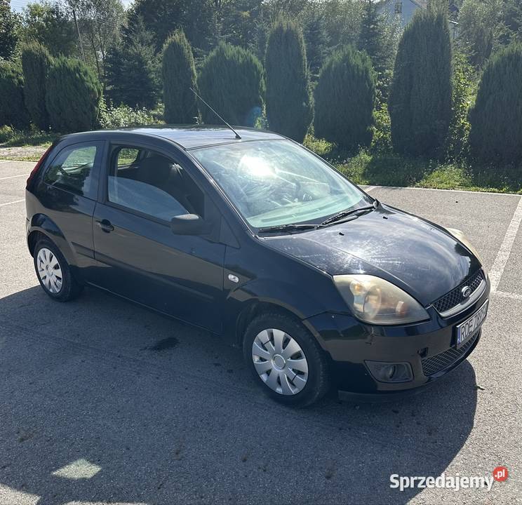 Ford fiesta 14 diesel 2007r 75KM Słotowa