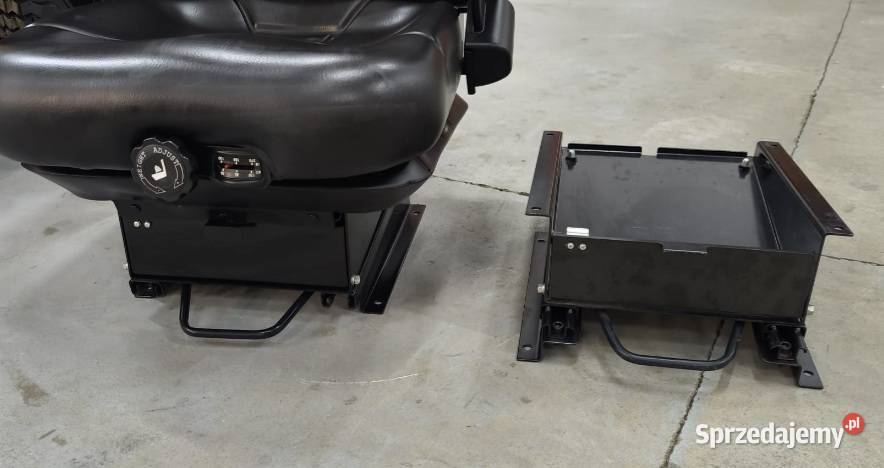 Fotel siedzenie z amortyzacją do traktora Rolnictwo wielkopolskie Skórzewo sprzedam