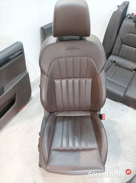 FOTELE KANAPA BOCZKI WENTYLOWANE LAURIN KLEMENT