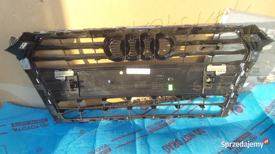 Audi a4 B9 Quatro atrapa zderzaka 2sztuki łódzkie Łódź