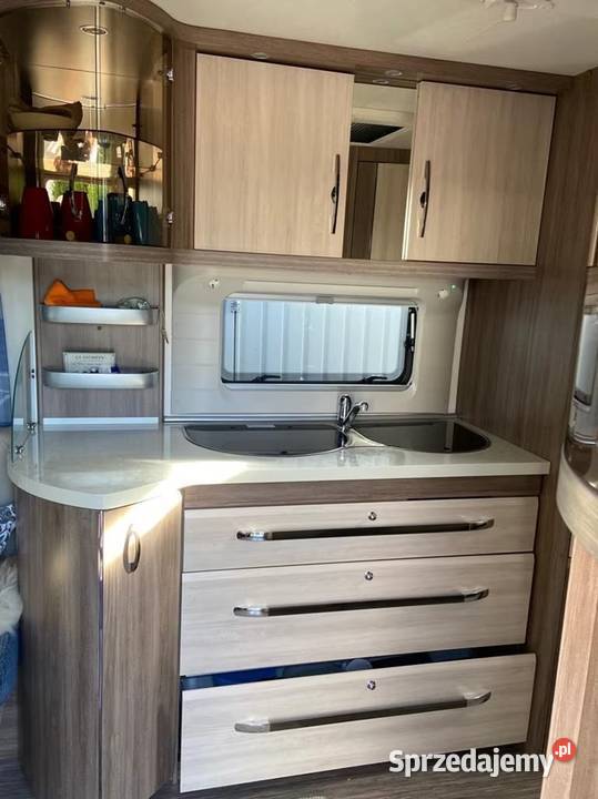 karavan kempingowe Hobby 560 Deluxe Warszawa