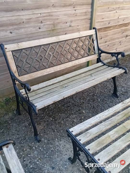 Zestaw ozdobnych mebli ogrodowych z ciężkiego Podławki