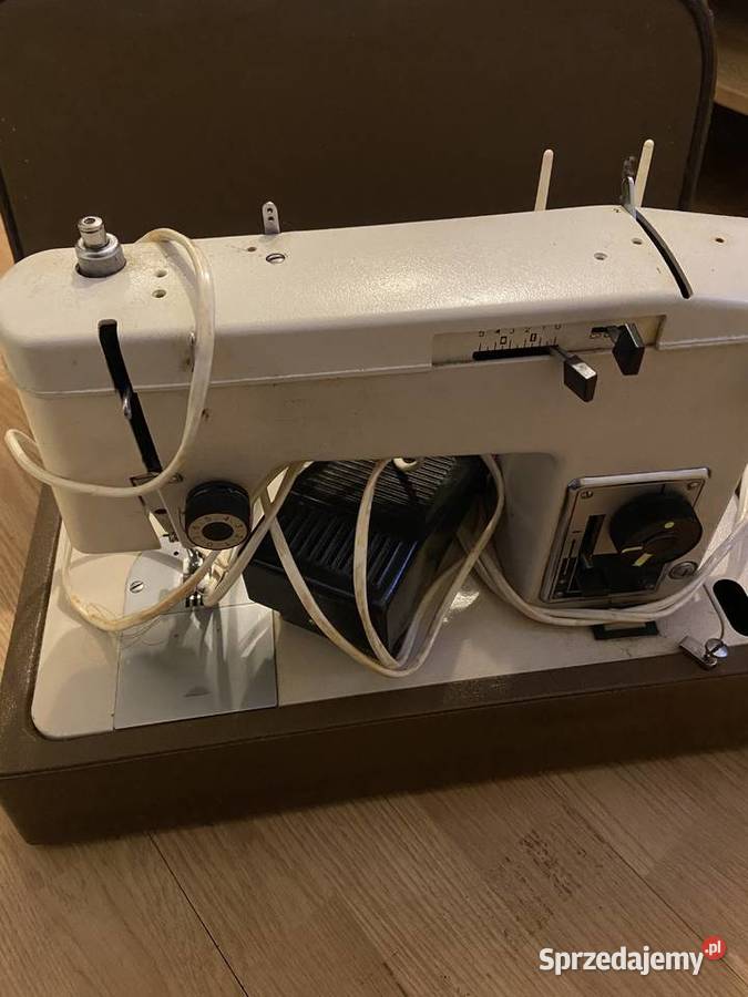 Maszyna do szycia w walizce Szczecin