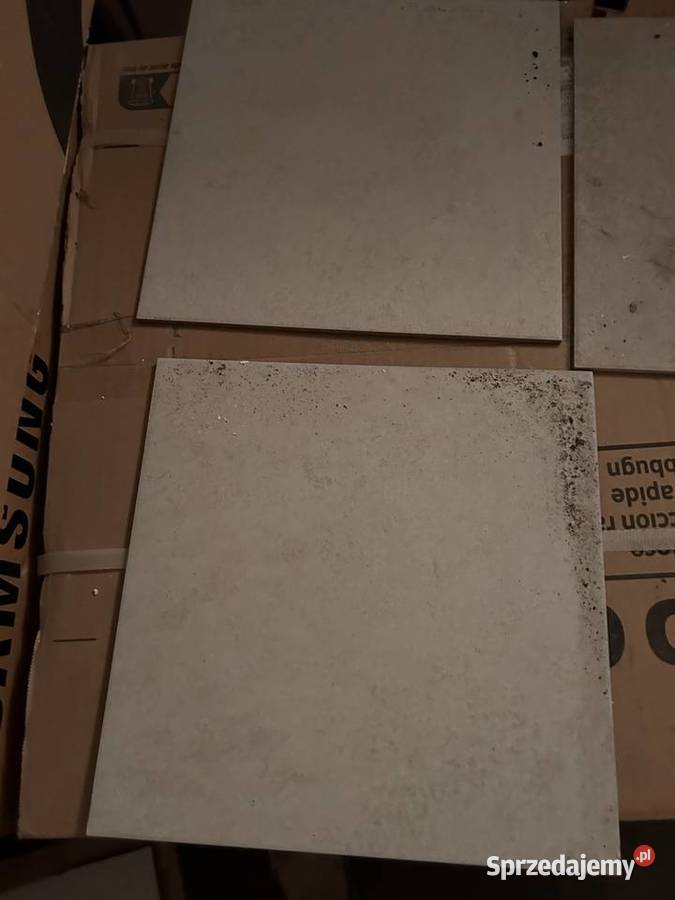 Sprzedam płytki 40x40 Płytki podłogowe Lipnica