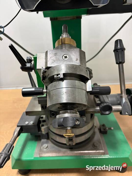 Tokarka i diamenciarka jubilerska Avalon Zegarki i Biżuteria Warszawa