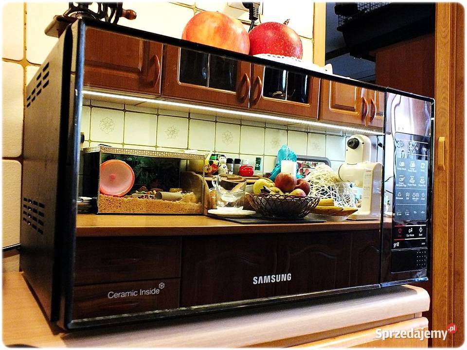 Kuchenka mikrofalowa Samsung GE83X 23L 800W z Żary