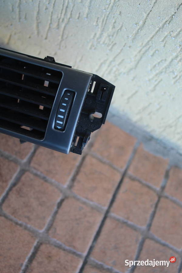 KRATKA NAWIEWU ŚRODKOWA AUDI A6 C5 4B1820951 sprzedam